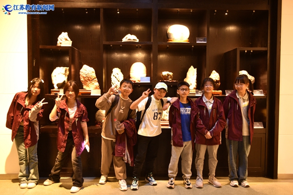 25fb24556e9449ad961a986310269ad0.jpg